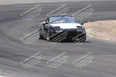 media/Jun-01-2025-CalClub SCCA (Sun) [[eae223c5dd]]/Group 1/Track Event 4/